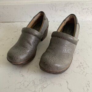 BOC Women's Gray Pebble Pattern Comfort Heels Size 7M C93522 CBTG16 Boho